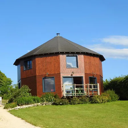 La Maison Ronde Et Ses 2 Cahutes Hébergement de vacances *