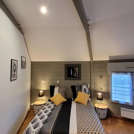 La Maison Ronde Et Ses 2 Cahutes Hébergement de vacances *