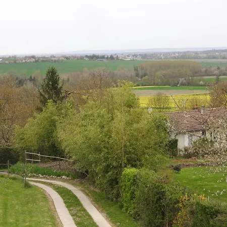 La Maison Ronde Et Ses 2 Cahutes Hébergement de vacances Monthoiron
