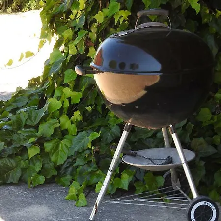La Maison Ronde Et Ses 2 Cahutes Hébergement de vacances *